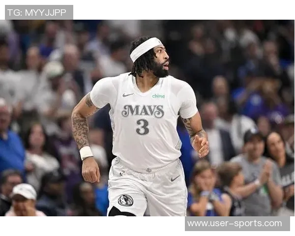 浓眉分享季前赛感受努力适应球队进攻体系并寻找最佳进攻位置