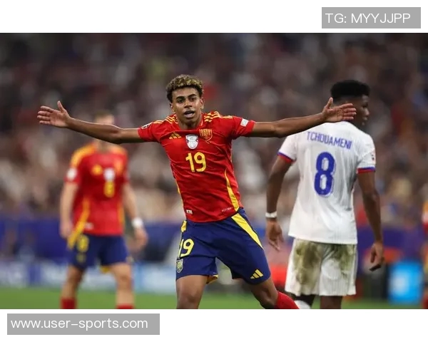 姆巴佩呼吁外界尊重亚马尔的私人生活给予他更多空间与安静